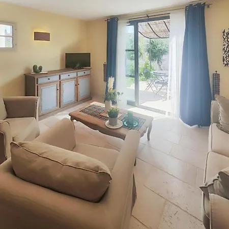 2 Bedroom Awesome In Saint-laurent-de-la-ca Saint-Laurent-de-la-Cabrerisse