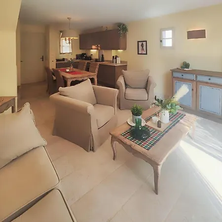 2 Bedroom Awesome In Saint-laurent-de-la-ca Holiday home *