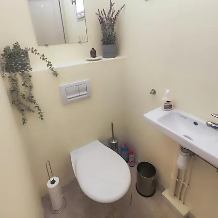 Holiday home 2 Bedroom Awesome In Saint-laurent-de-la-ca