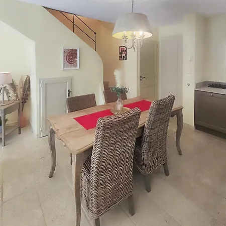 2 Bedroom Awesome In Saint-laurent-de-la-ca Holiday home *