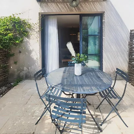 2 Bedroom Awesome In Saint-laurent-de-la-ca Holiday home *
